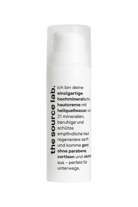 the source lab. von Quellmed - Pflegende Hautcreme in der praktischen Reisegröße 15ml – Effektive Feuchtigkeitspflege für empfindliche Haut unterwegs Quellmed Shop
