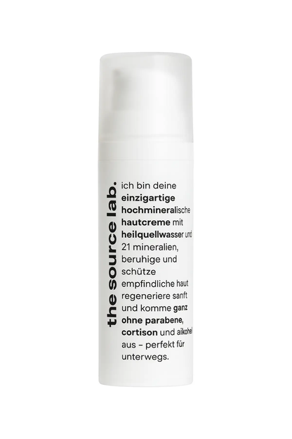 the source lab. von Quellmed - Pflegende Hautcreme in der praktischen Reisegröße 15ml – Effektive Feuchtigkeitspflege für empfindliche Haut unterwegs Quellmed Shop